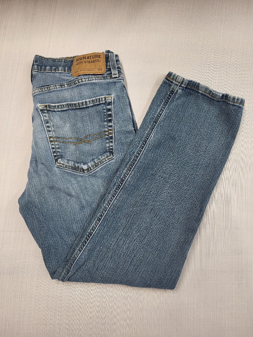 Signature Levi Strauss & Co S67 Athletic Jeans Mens 32x30 Medium Wash Distressed